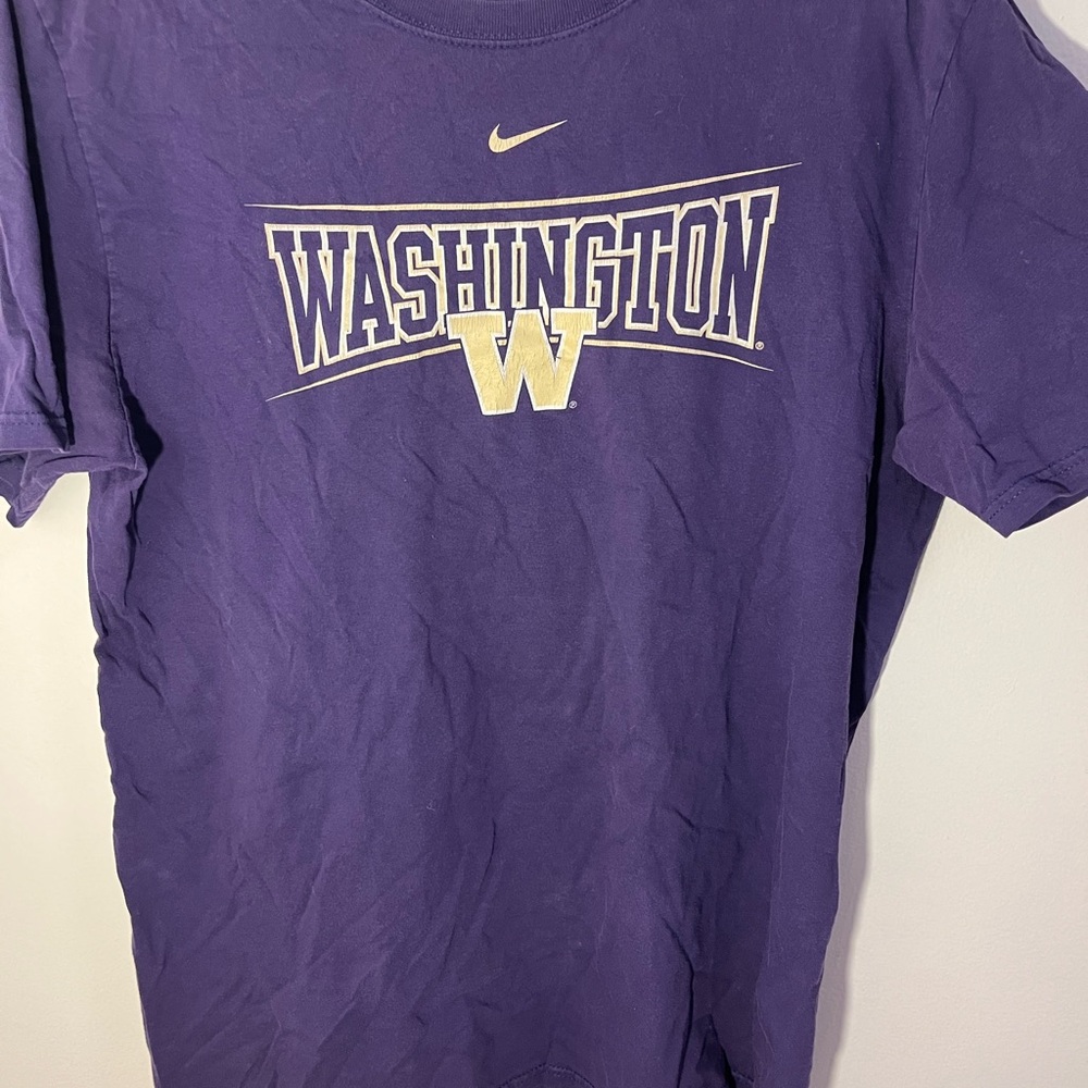 University of Washington Nike Purple Crew Neck Shirt